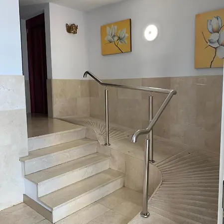 Apartment Puerta Del Mar Piso Barrio La Iglesia Bloque 4